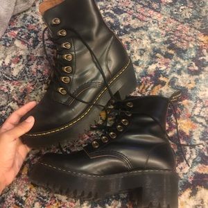 Leona Boots Dr Martens